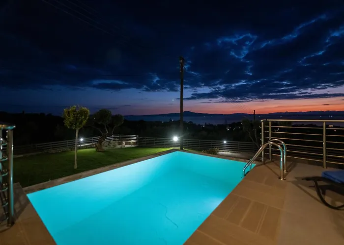 A V Luxury Apartments With Private Pools