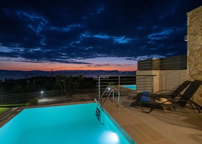 A V Luxury Apartments With Private Pools