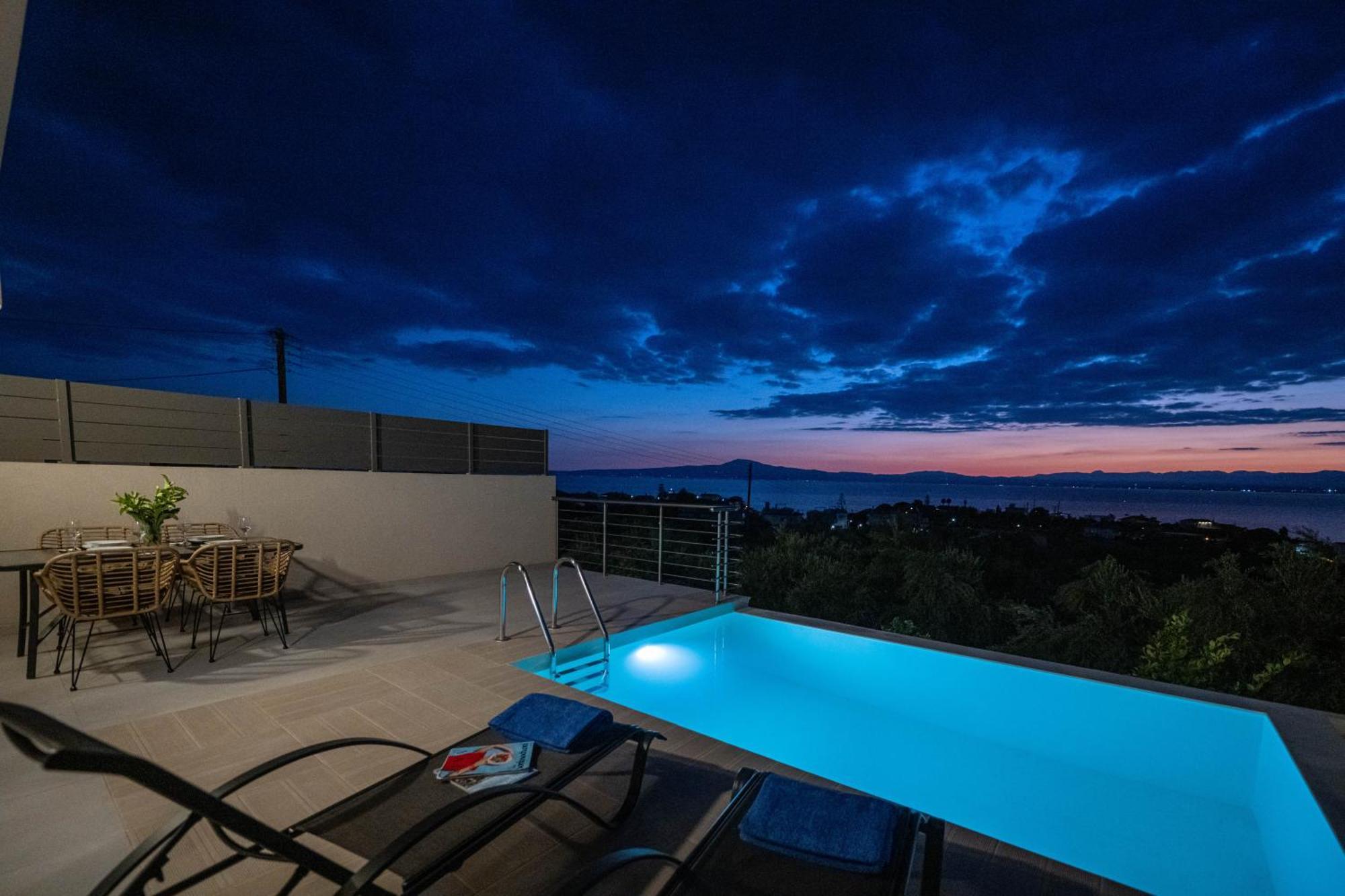 A V Luxury With Private Pools Apartament Kalamata