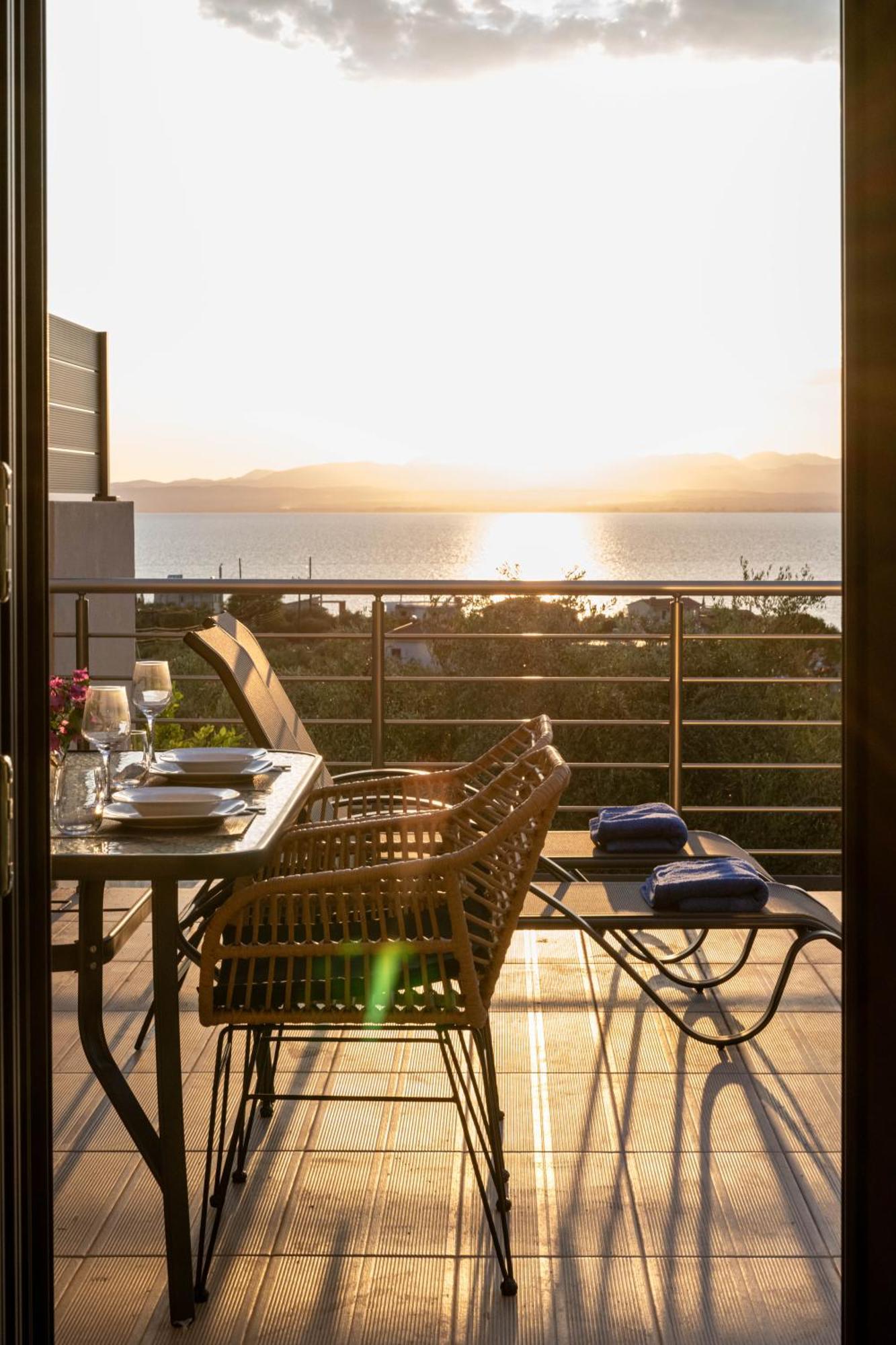 Apartament A V Luxury With Private Pools Kalamata