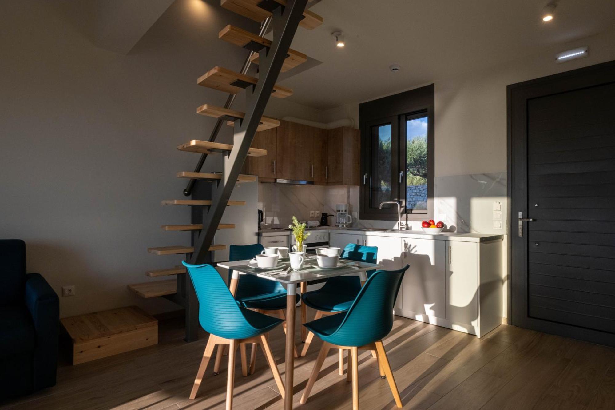 A V Luxury With Private Pools Apartment